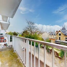 VENTE : STUDIO AVEC BALCON
