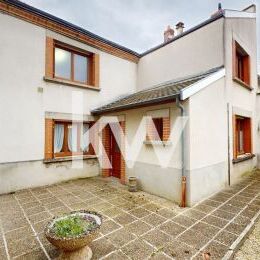 A VENDRE AU CENTRE DE BEZANNES MAISON F5 AVEC JARDIN ET GRANGE