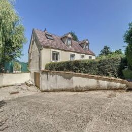 MAISON INDÉPENDANTE DE PLAIN-PIED AVEC JARDIN ET SOUS-SOL TOTAL